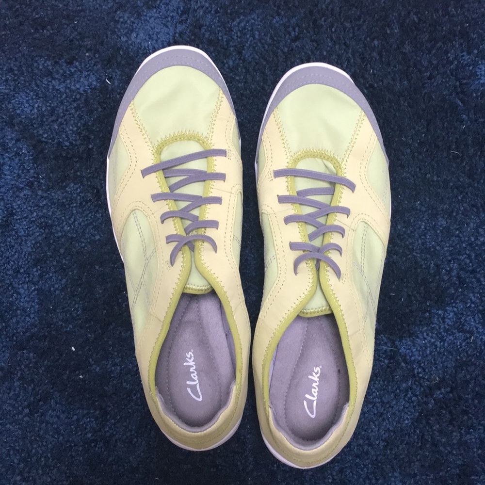 Clarks lime sneakers, slip on